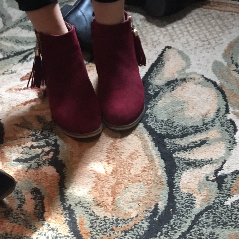Burgendy ankle boot